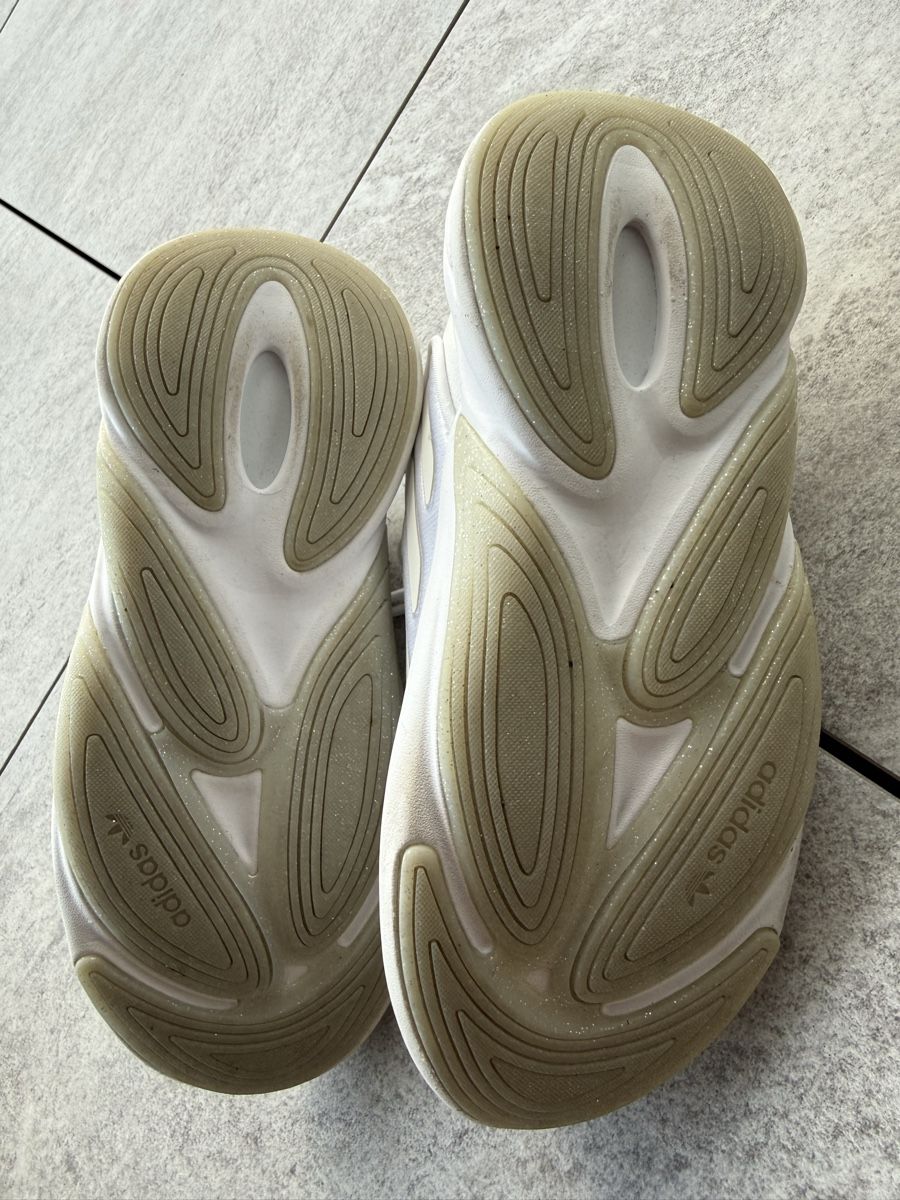 Adidas Chaussures femmes: Sneakers Adidas Ozelle weiss – D'occasion à Grenchen par kimsii 1