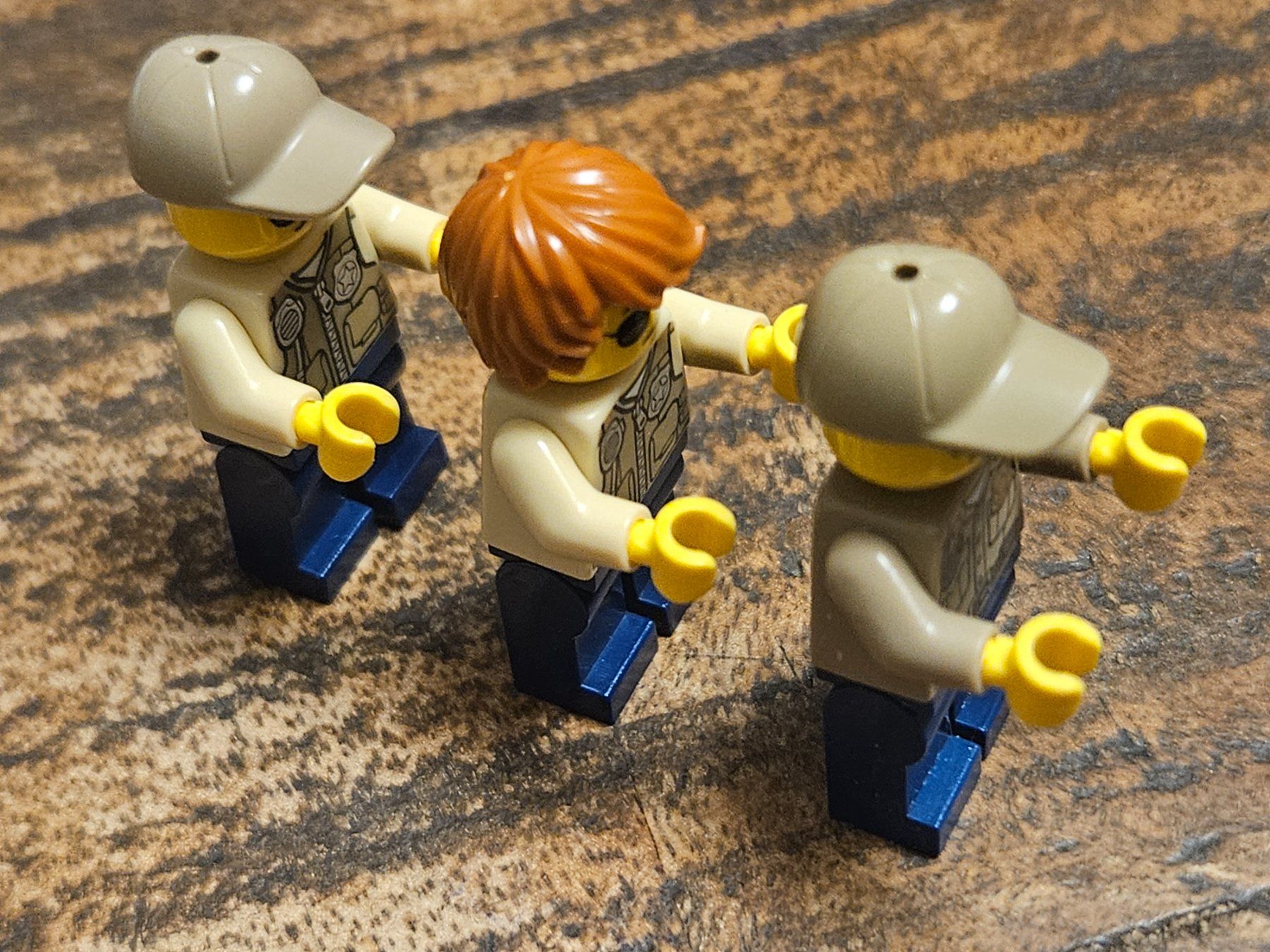 Lego Kit di costruzioni: lego city lot de 3 figurines – Usato da Confignon venduto da Ecrofigs 3
