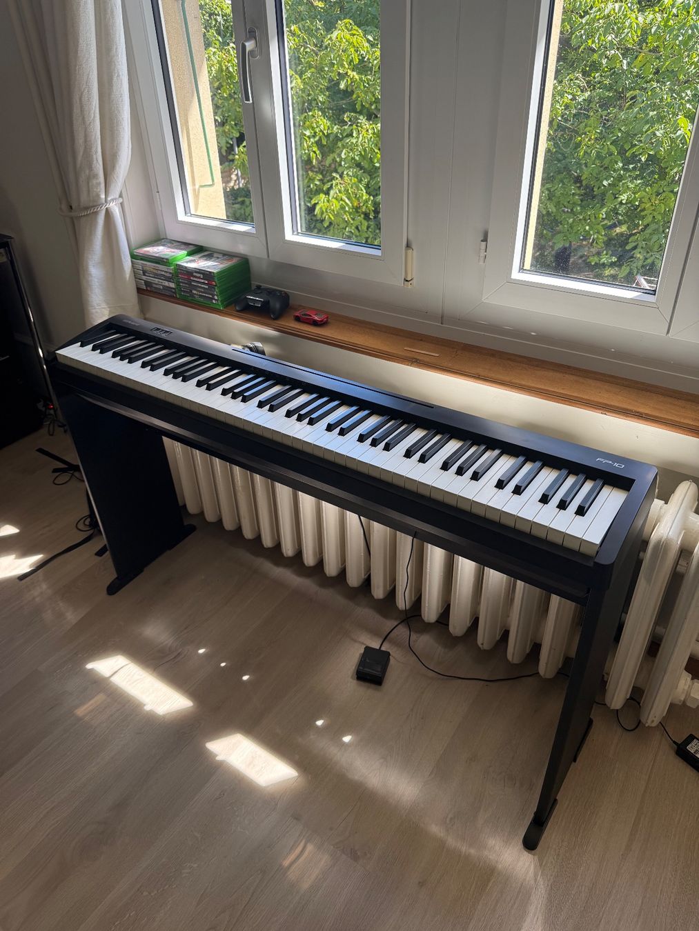Roland Strumenti musicali: Piano numérique Roland FP-10 – Nuovo (secondo la descrizione) da La Neuveville venduto da sim_5lpj
