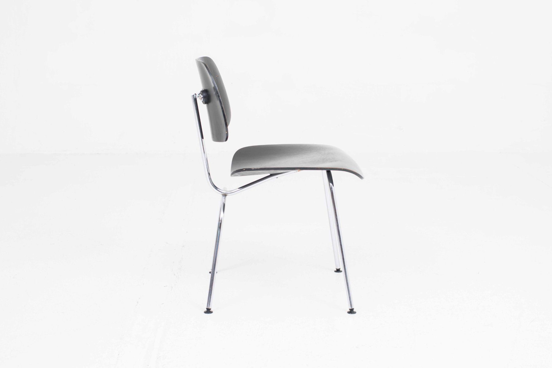 Herman Miller Sedie: Herman Miller / Vitra DCM Stuhl von Eames in Schwarz – Usato da Zürich venduto da STUZH38 2