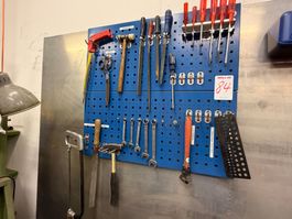 Aufhängevorrichtung/ Handwerkzeug (Lot 84) 8108 Dällikon
