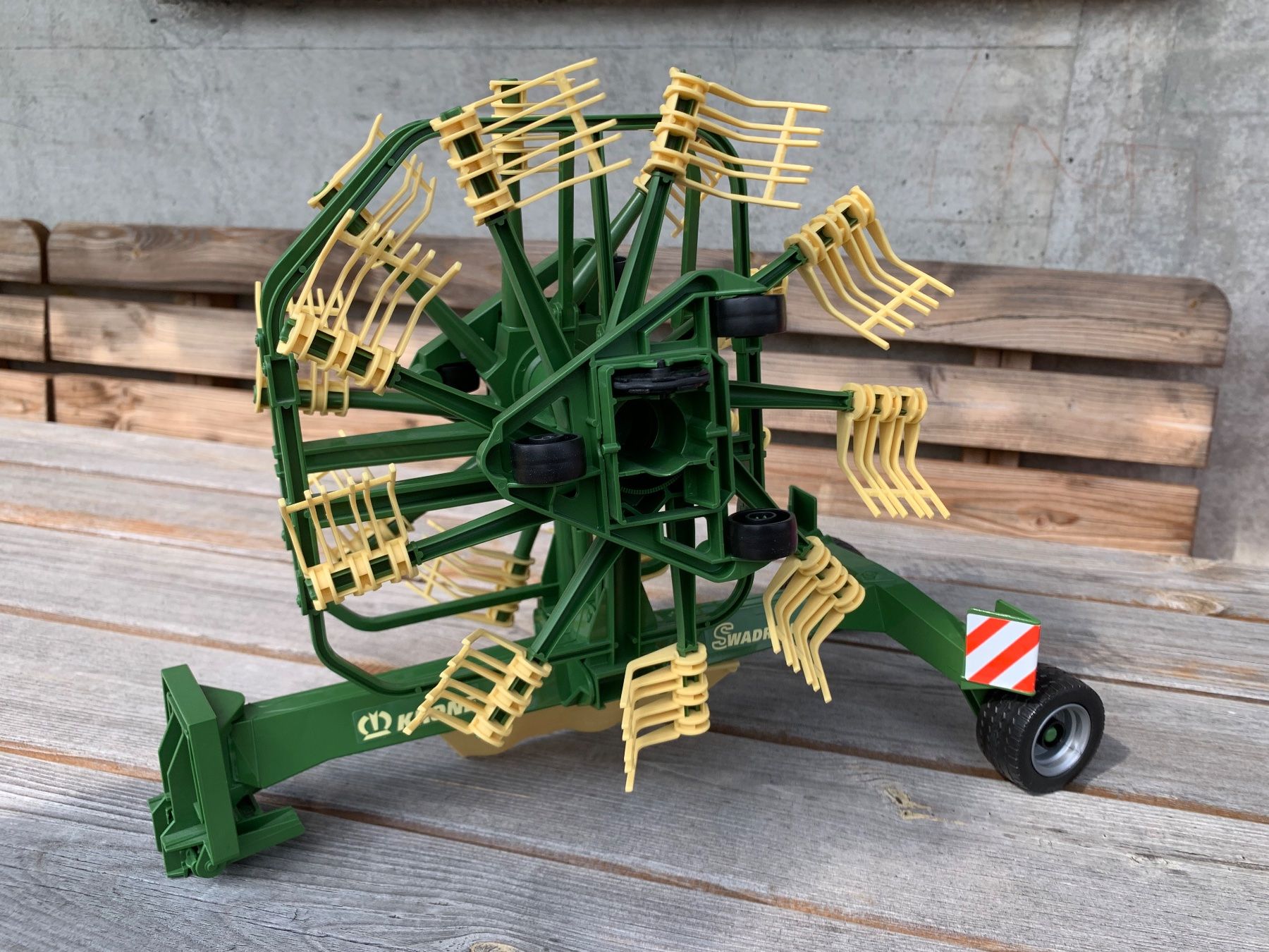 Spielzeuge: Bruder Krone Schwader Profi-Serie – Gebraucht aus Bennau von menzi79 2