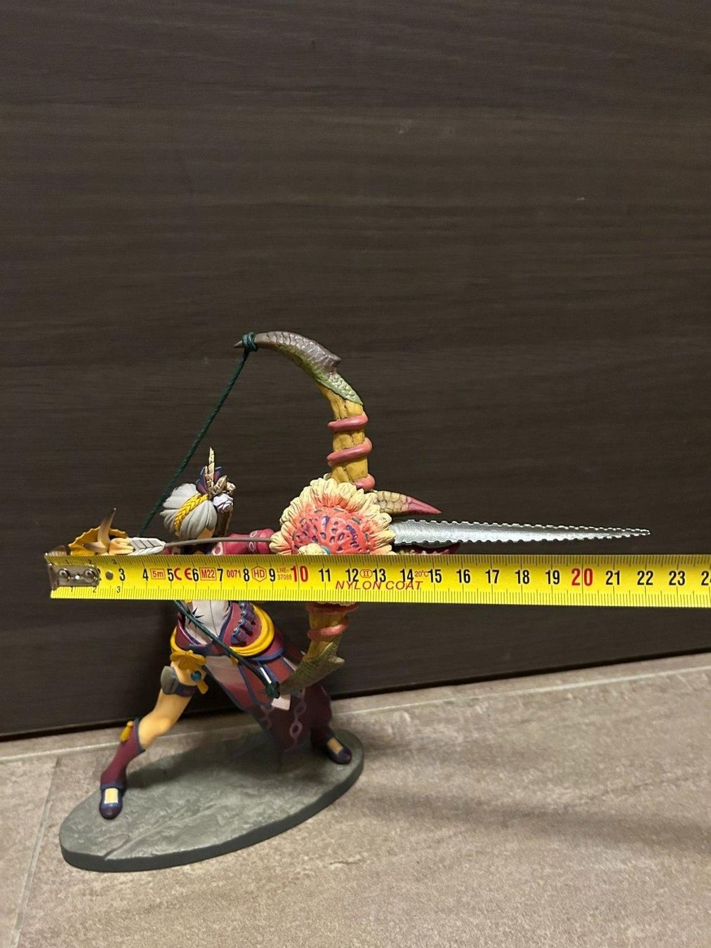 Capcom Statuette: Monster Hunter Amethyst Girl figure – Usato da Lausanne venduto da Retro-geek 4