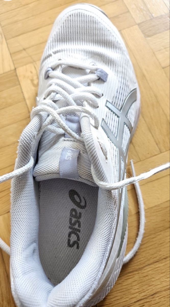 Asics Damenschuhe: Asics Gel-tactic Laufschuhe weiss Gr. 40 – Gebraucht aus St. Gallen von lfs_nxl8 3