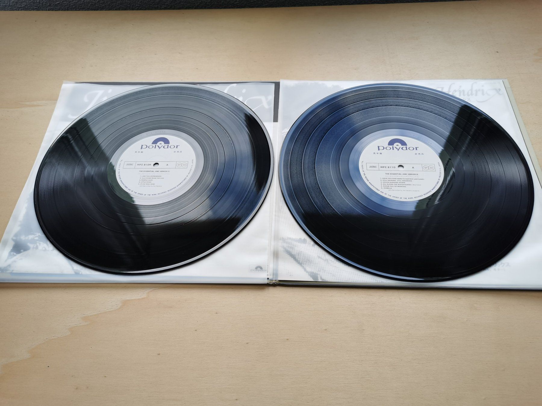 Dischi in vinile: The Essential Jimi Hendrix JP 78 Promo – Usato da Ebikon venduto da kisuM 6