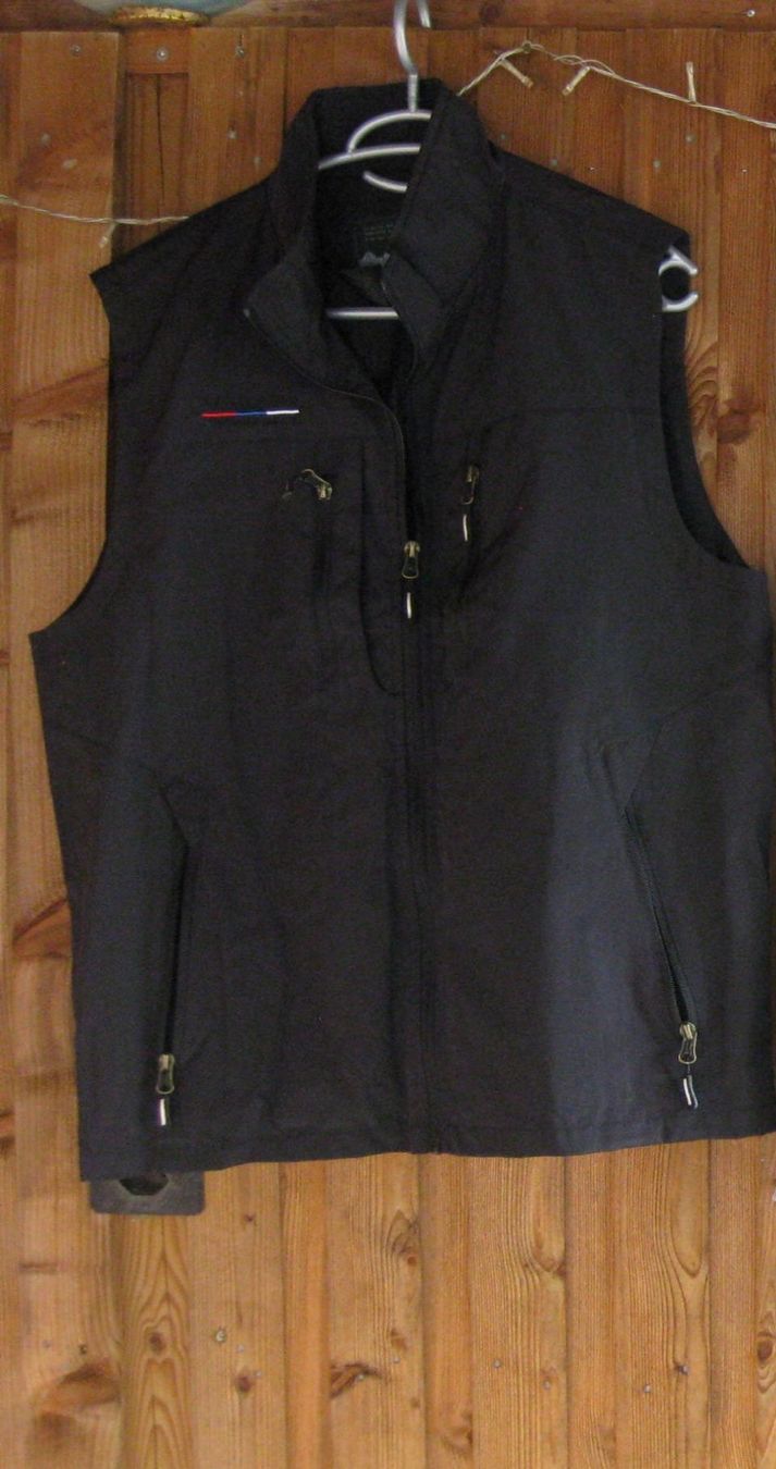 Gilets & Westen: Outdoor-Sommerweste Gr.M/L – Neu (gemäss Beschreibung) aus Steinmaur von Daka36