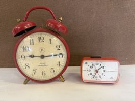Lot de 2 réveils vintage 