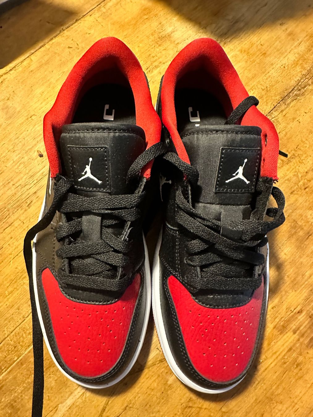 Jordan Scarpe da uomo: Brand new Jordans size 39 – Nuovo e nell'imballaggio originale da Bern venduto da Paroula