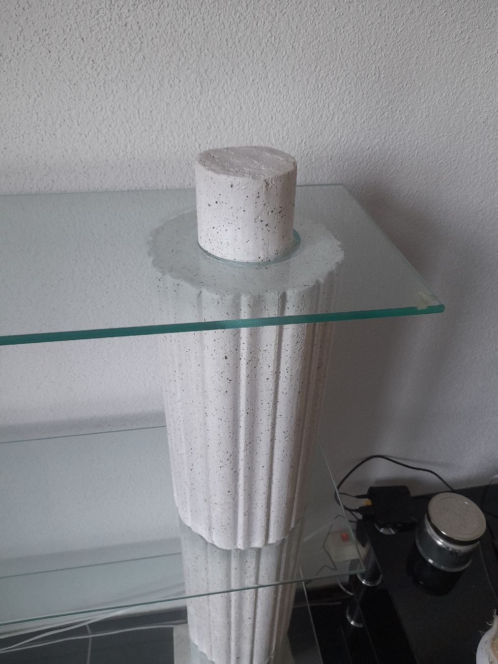 Vitrinen: Säulen – Gebraucht aus Glattbrugg von B_B 1