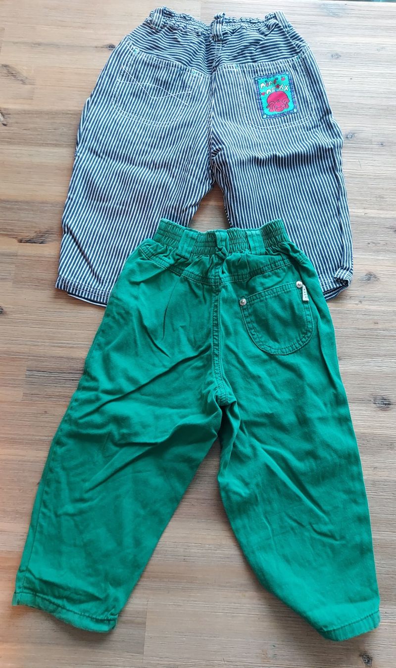 Pantaloni: 2 Kinderhosen Sommer Gr. 80 – Usato da Basel venduto da Sinibini86 1