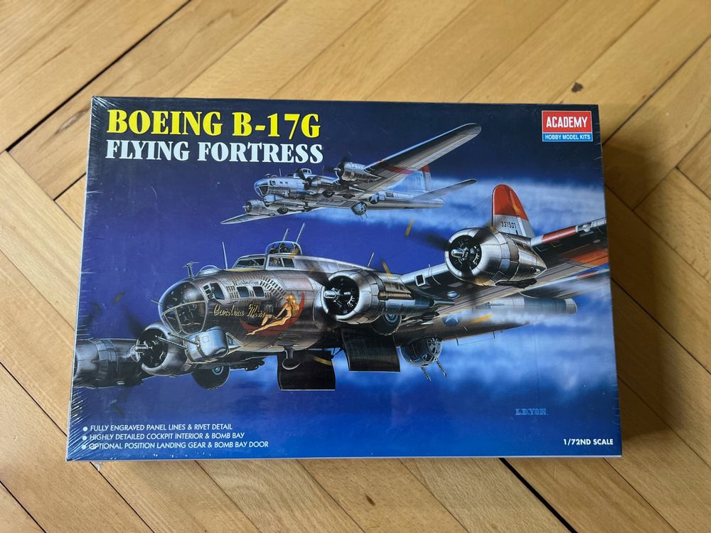 Boeing B 17g Flying Fortress Academy Minicraft 1 72 Acheter Sur Ricardo