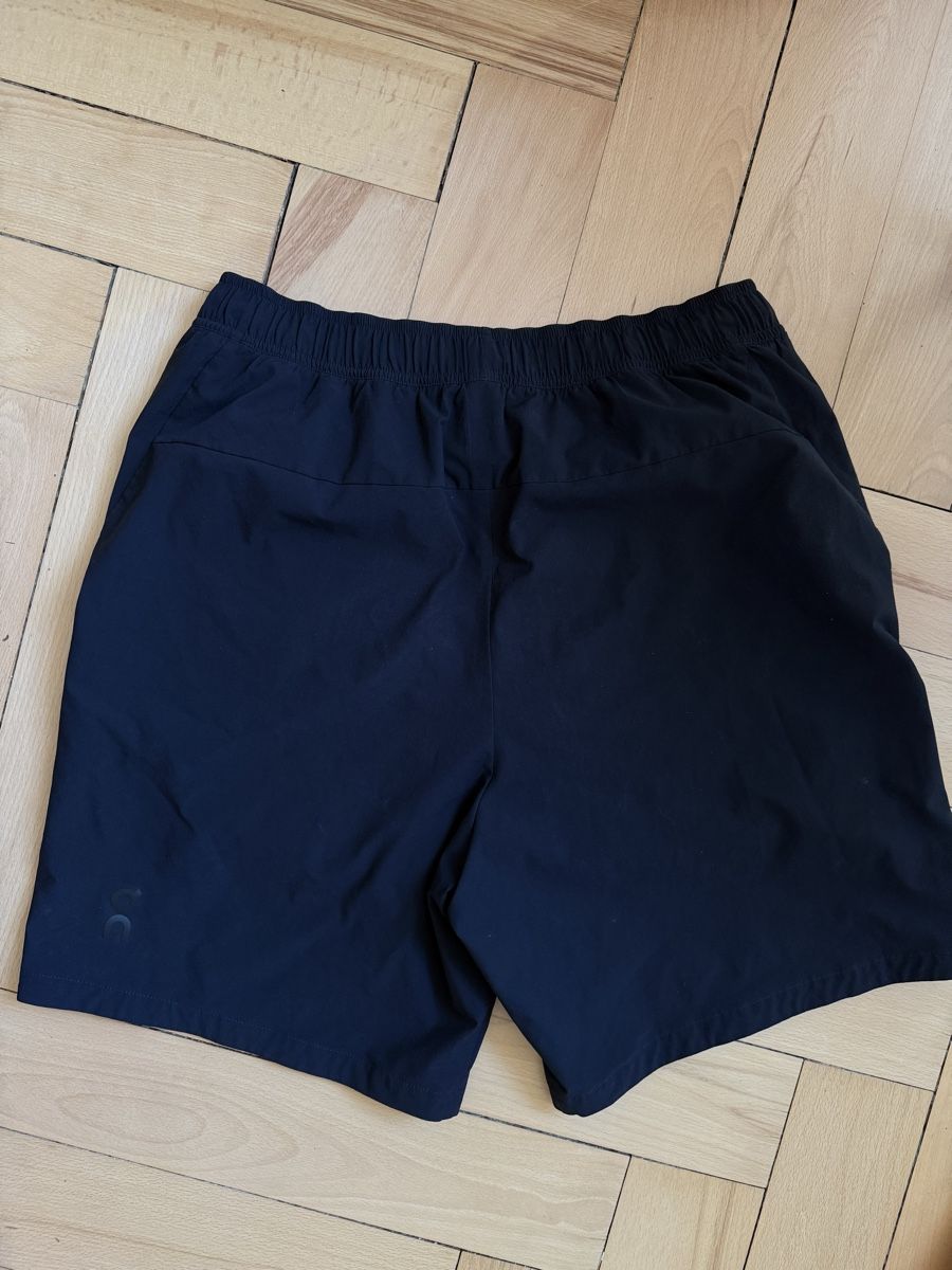 Pantalons: On Shorts Gr. L – D'occasion à Bern par Laufsport3000 4