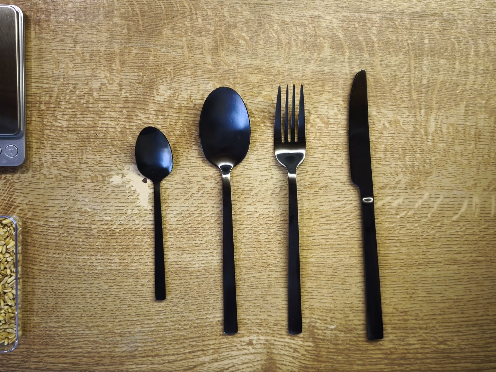 Set di posate: Besteckset Metallic-Schwarz – Usato da Zürich venduto da adr_x5rm 1