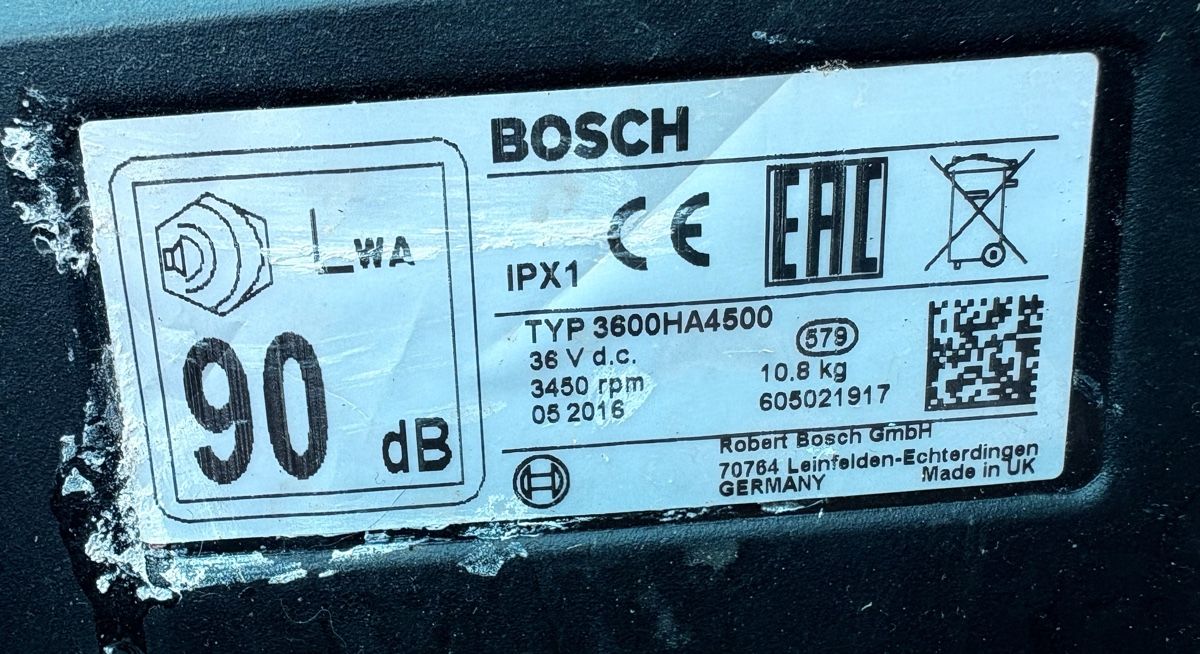 Bosch Tagliaerba: Bosch Rotak 43 Li Rasenmäher 36V – Usato da Adlikon b. Regensdorf venduto da Teo19 2