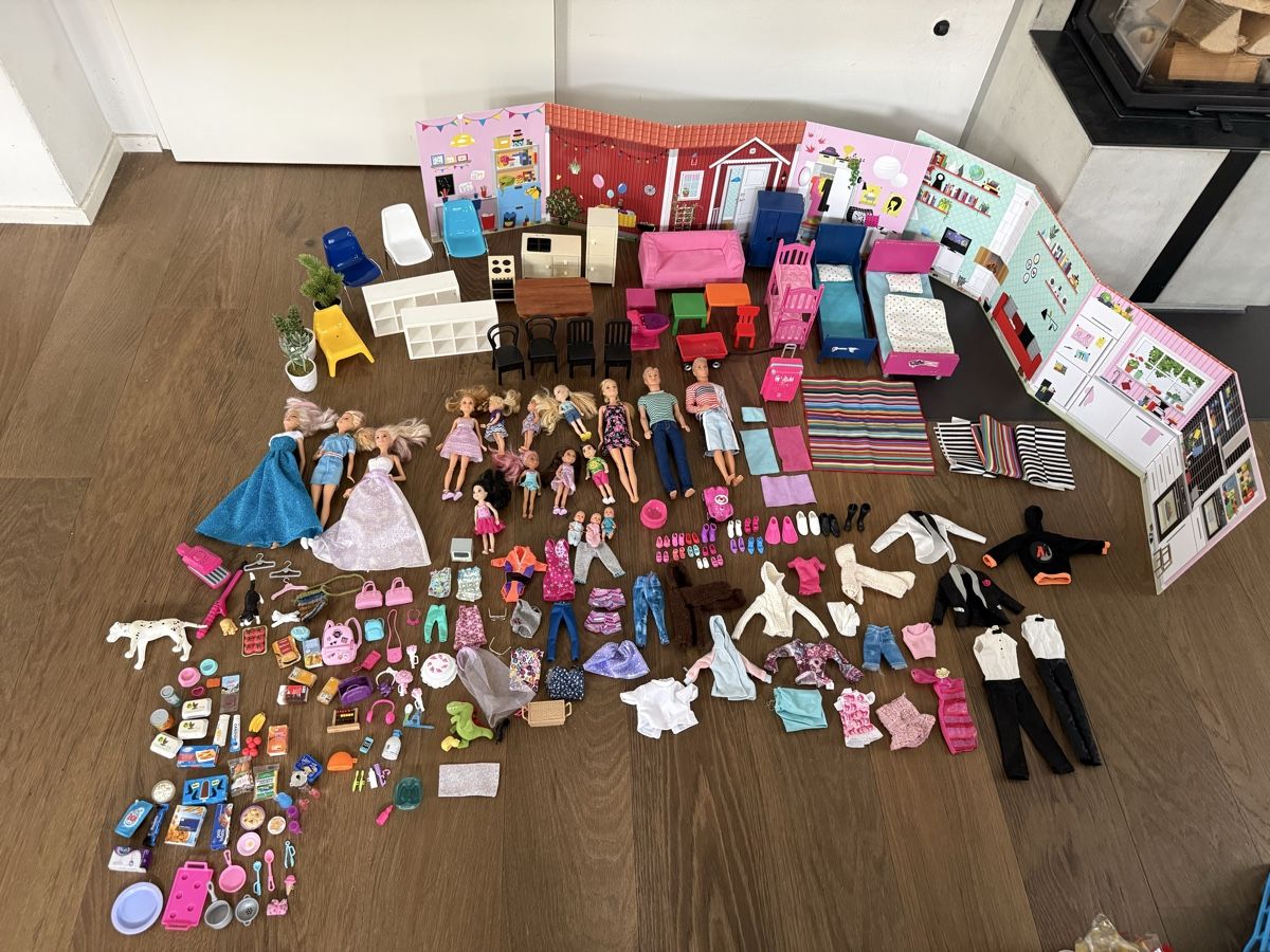 Bambole: XXL Barbie Set – Usato da Winterthur venduto da tanscha