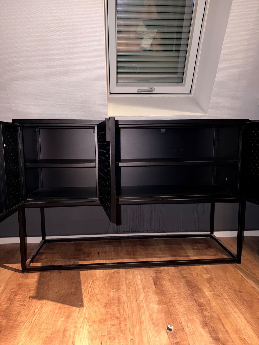 Cassettiere: Sideboard Metall schwarz – Usato da Pfungen venduto da Panino7 1