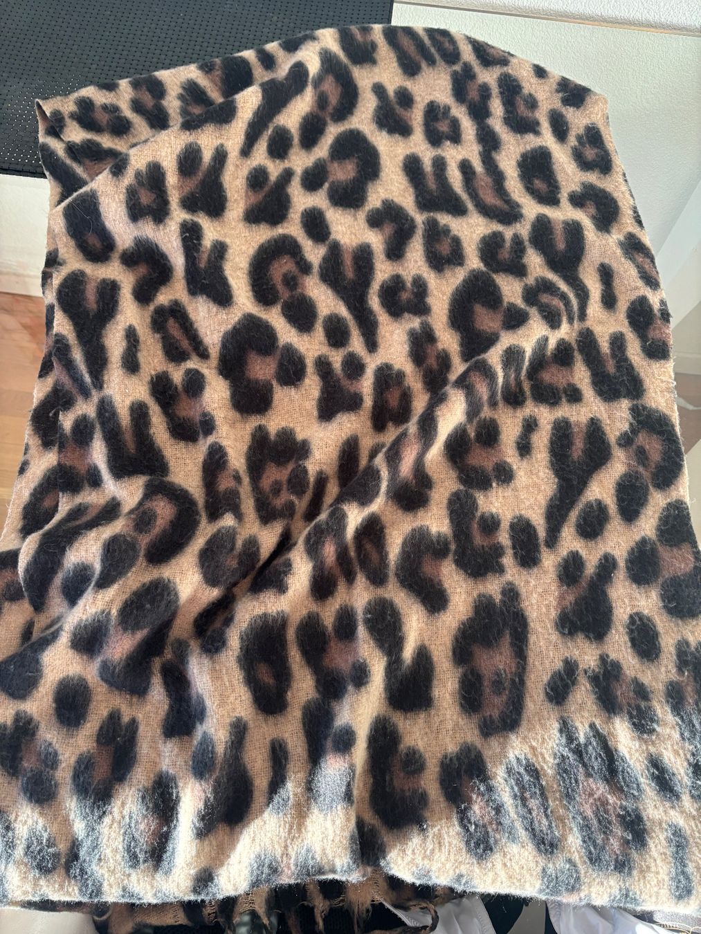 Foulard & Sciarpe: Schal – Usato da Bern venduto da Iuliia_novova