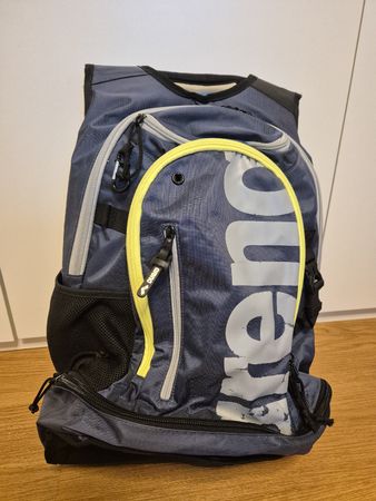 Schwimmrucksack Arena