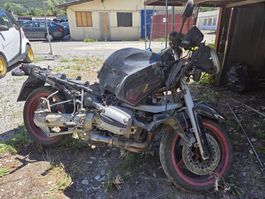 BMW R1100 RS  moto sans carénages  pour projet d'éte