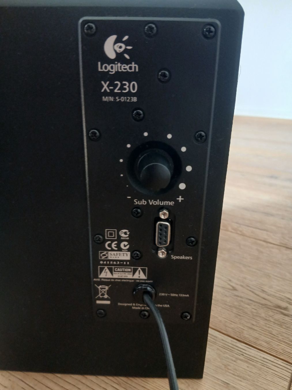 Logitech Hubs & Switches: Logitech 2.1 Lautsprechersystem – D'occasion à Bazenheid par mar_8sgw 4