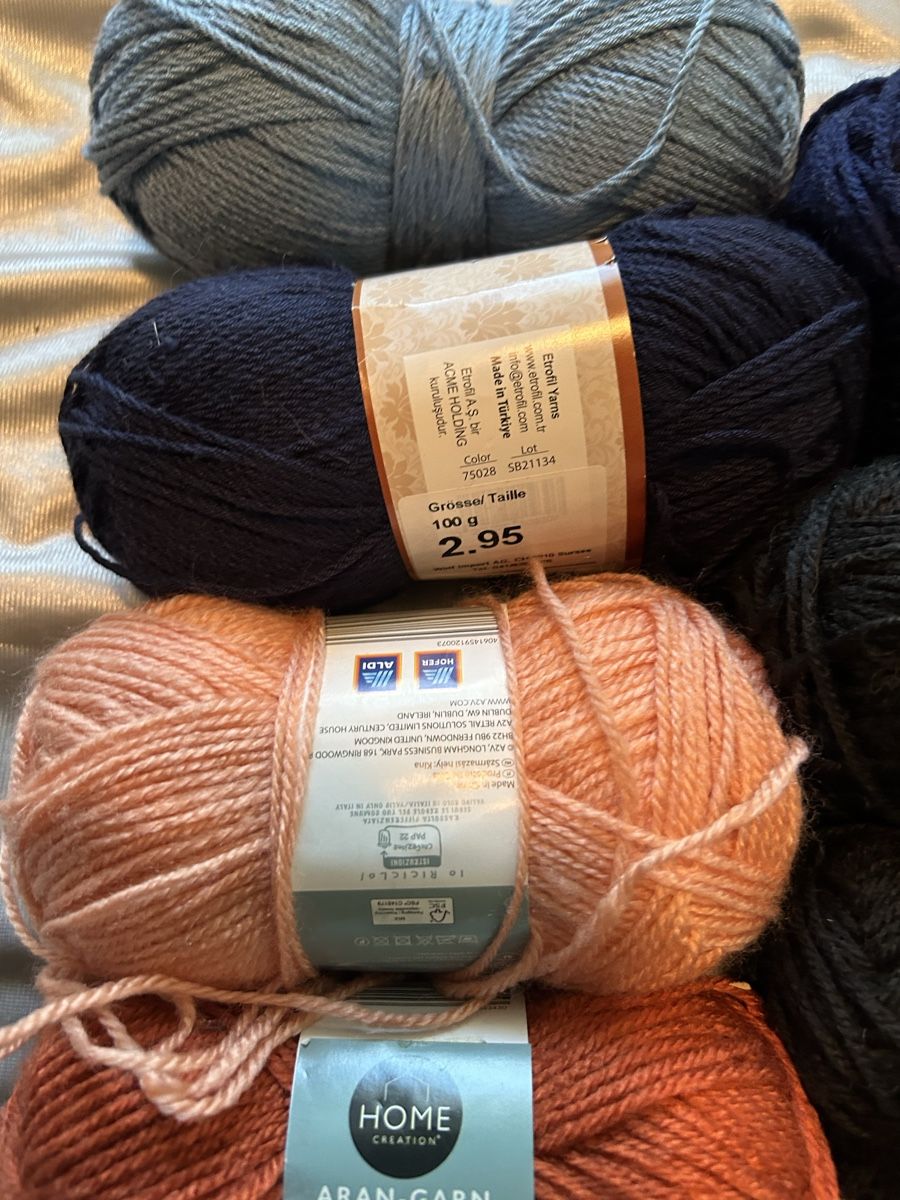 Lana: ***16 Wollknäuel diverse Farben*** – Nuovo (secondo la descrizione) da Winterthur venduto da stella67 1