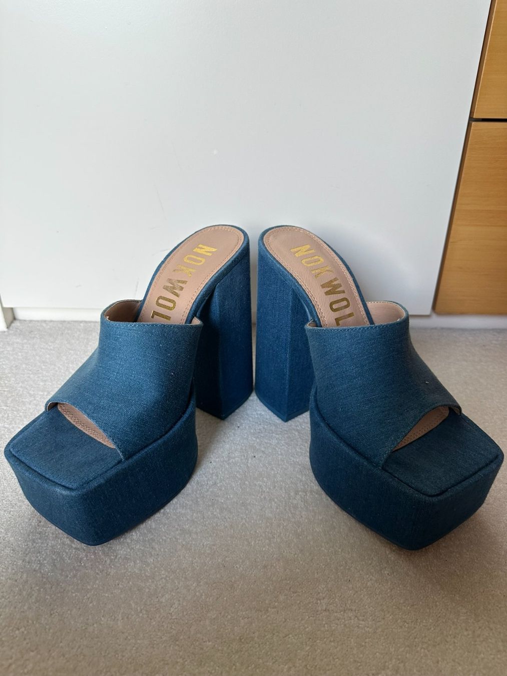 Damenschuhe: NOKWOL Denim Platform Heels – Gebraucht aus Sevelen von per_w85c 1