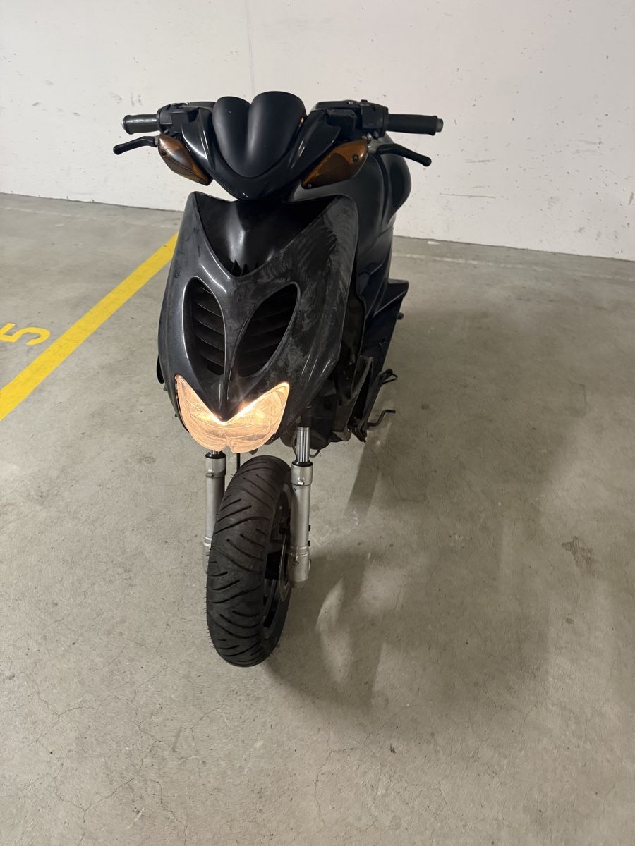 Yamaha Scooters: Roller Yamaha YQ50 – Défectueux à Wetzikon ZH par KIEE