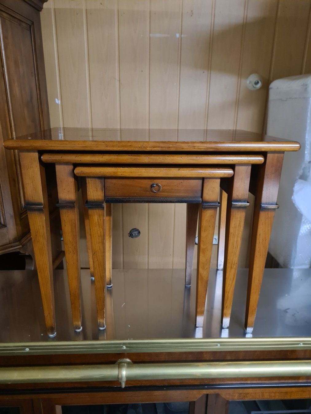 Tavoli: Petite table qui ce range les une sur les autres – Usato da Monthey venduto da 187-zeroo 9