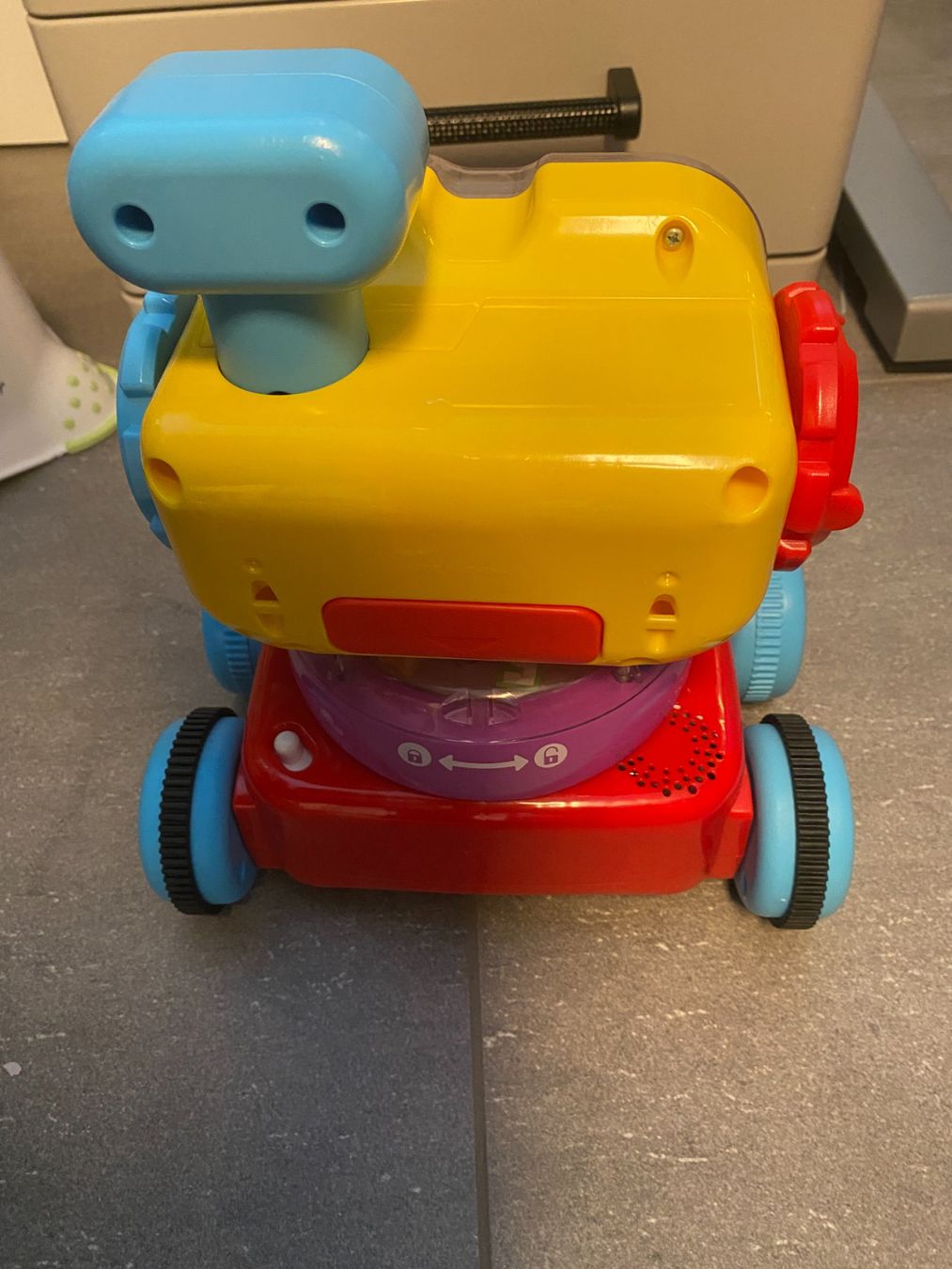 Fisher-Price Giocattoli: Fisher-Price Roboter / Lernroboter – Usato da Rafz venduto da and_lxd8 1