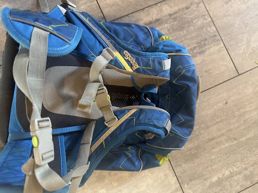 Borse & Zaini: Schulrucksack  – Usato da Appenzell Steinegg venduto da pba_z8py 1