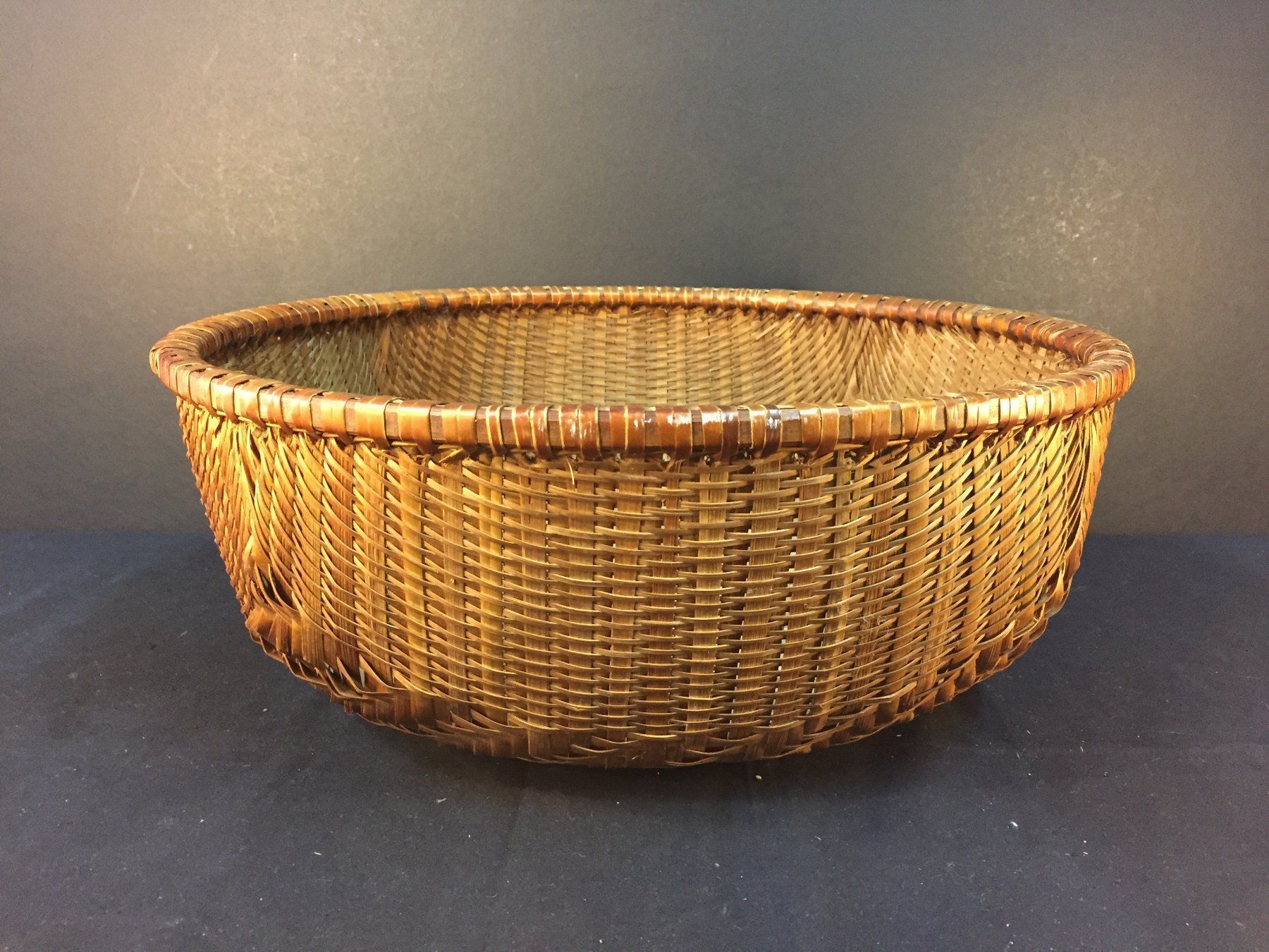 Altro per la casa: Vintage Elégante Korb Wäschekorb Deko – Usato da Schaffhausen venduto da sparzone 2