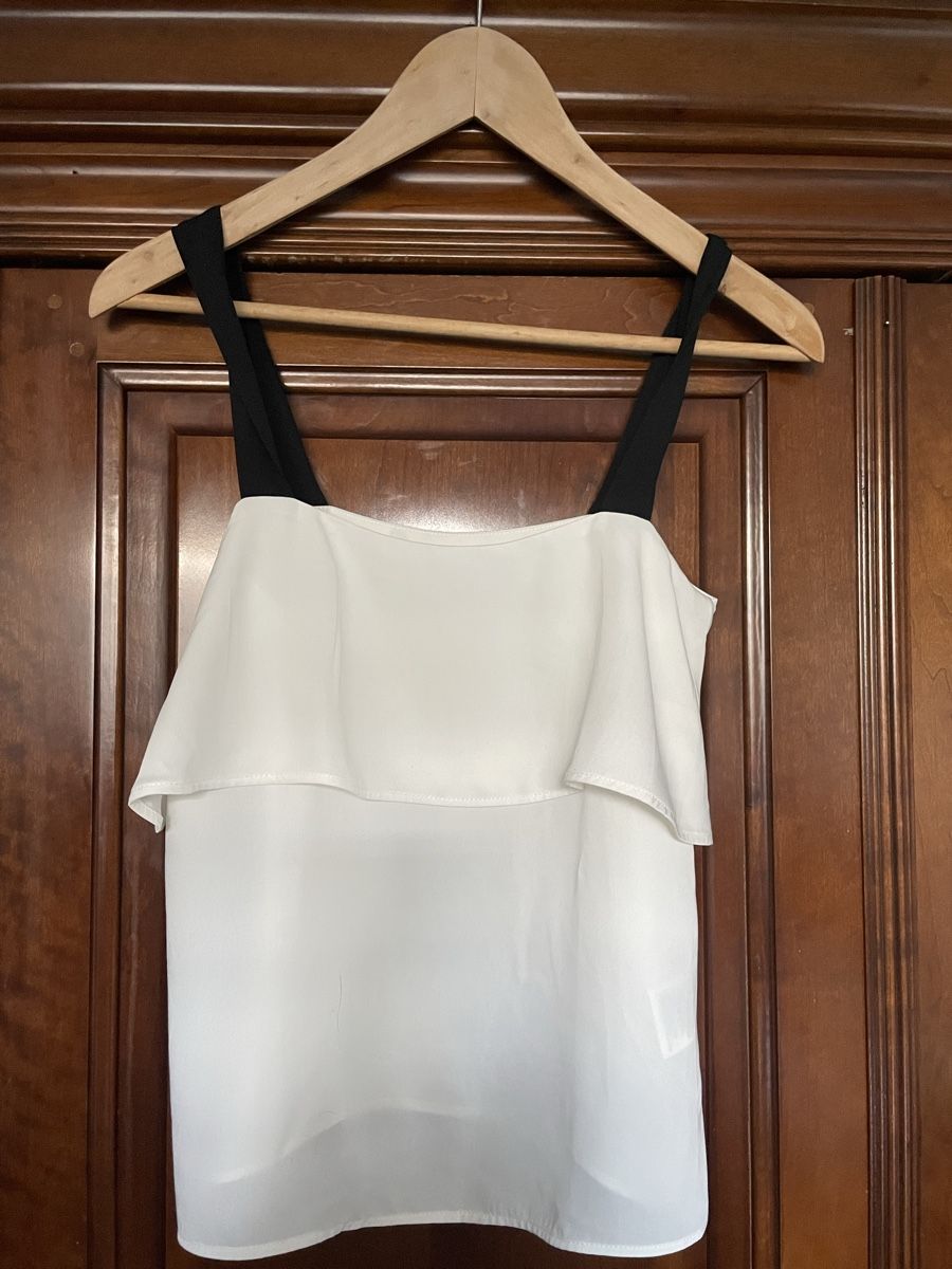 H&M Tops: Top – Neu (gemäss Beschreibung) aus Sion von bru_xj6r
