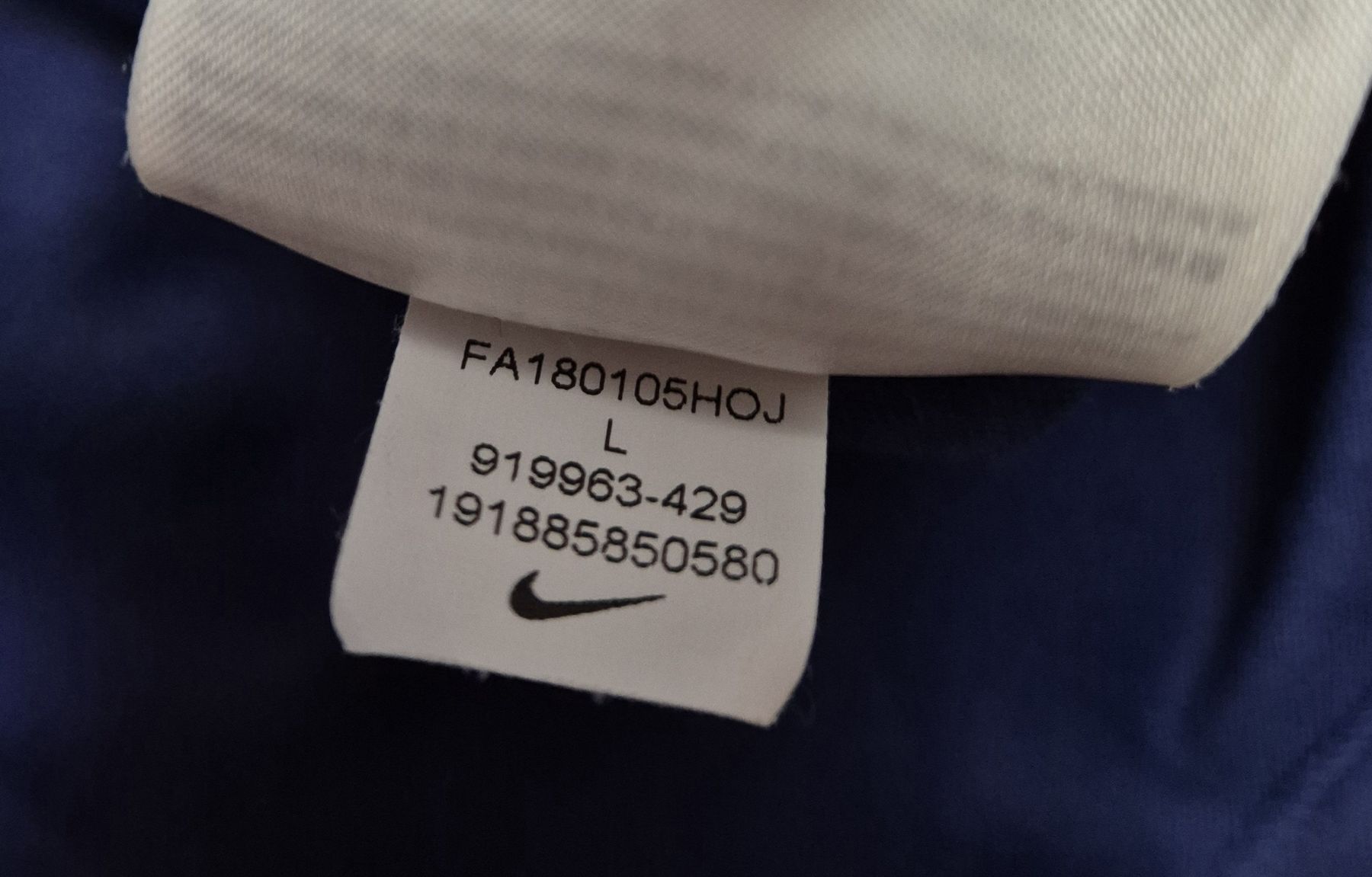 Nike Giacche: Nike 18/19 Tottenham Hotspur Jacke Grösse L – Nuovo (secondo la descrizione) da St. Gallen venduto da CaliSunshine 5