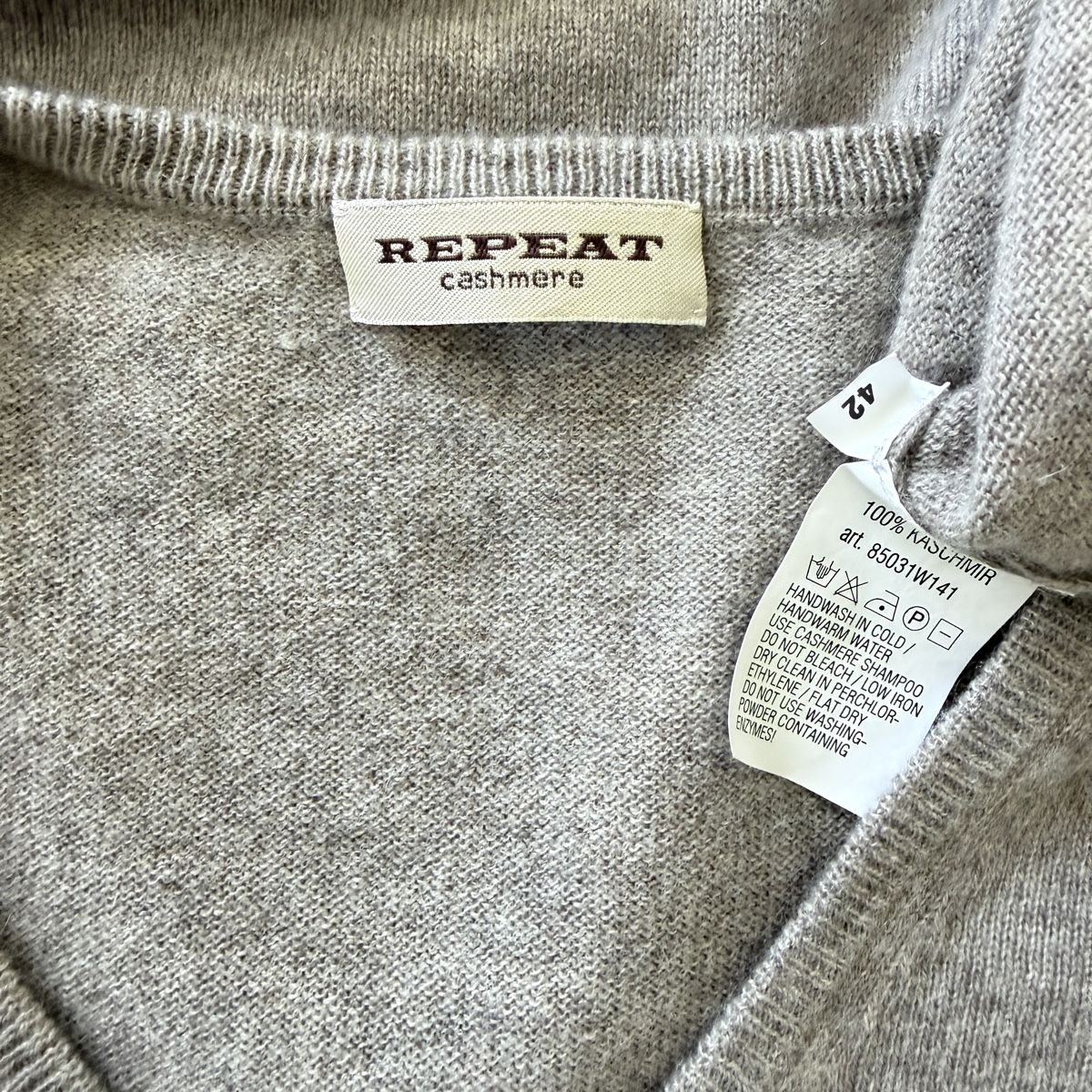 Repeat Pulls & Sweat-shirts: REPEAT Cashmere oversized sweater – Neuf (Voir description) à Emmen par Avviivva_Com2023 7