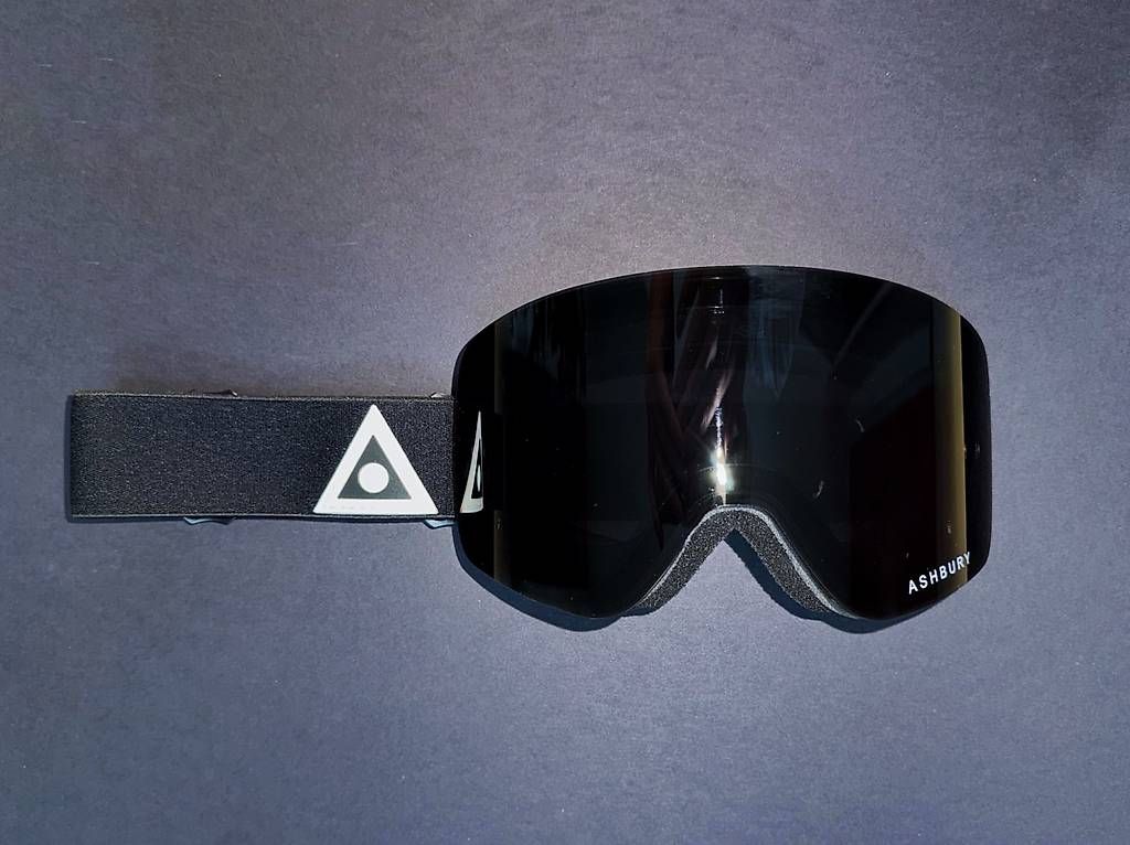 Lunettes & Verres: Occhiali da sci con lente intercambiabile – D'occasion à Corzoneso par nou_ysd9 1