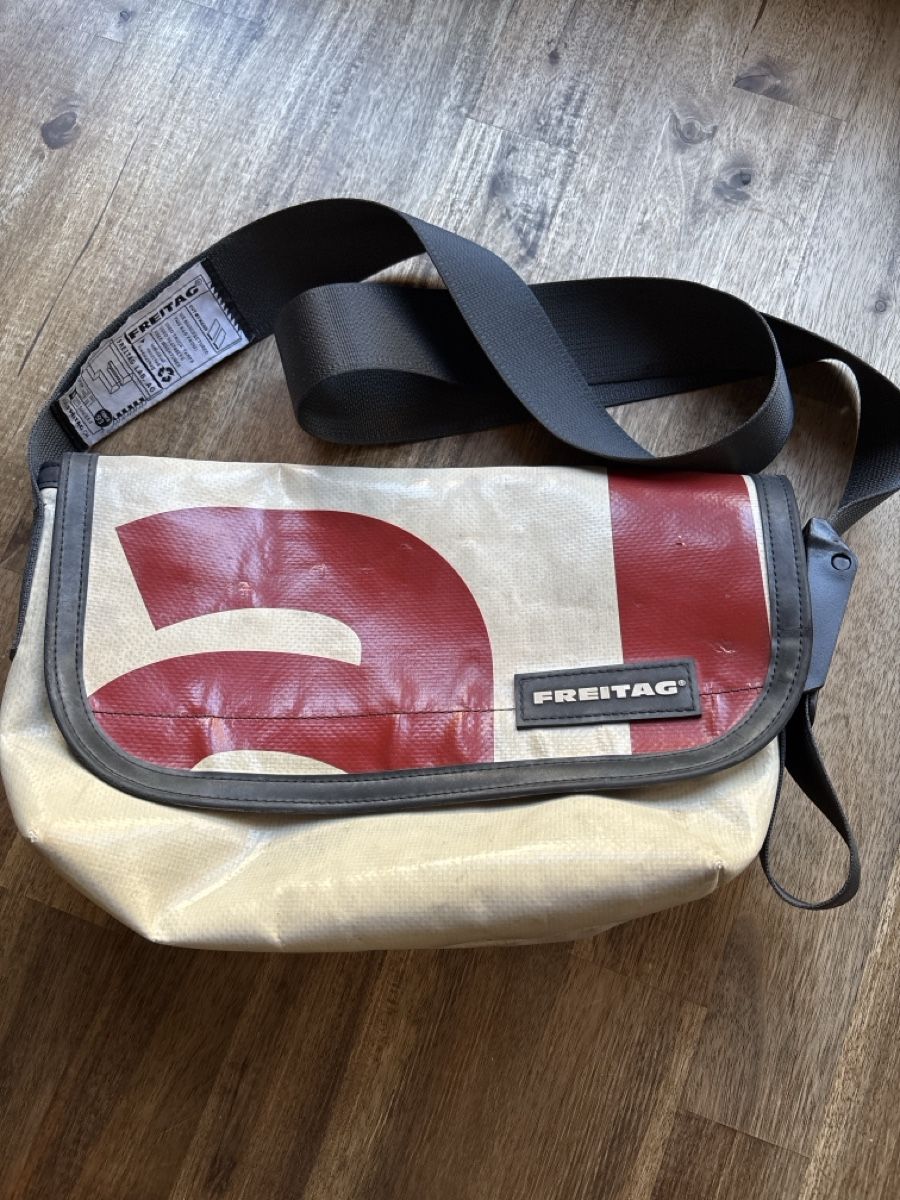 Freitag Sacs: Tasche Freitag – D'occasion à Stein am Rhein par martinaundmartin