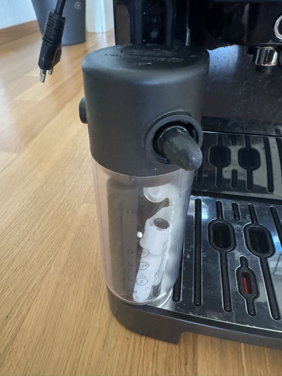 De'Longhi Machines à café & Machines à expresso: De Longhi Magnifica Start – D'occasion à Basel par Tizi.L 2