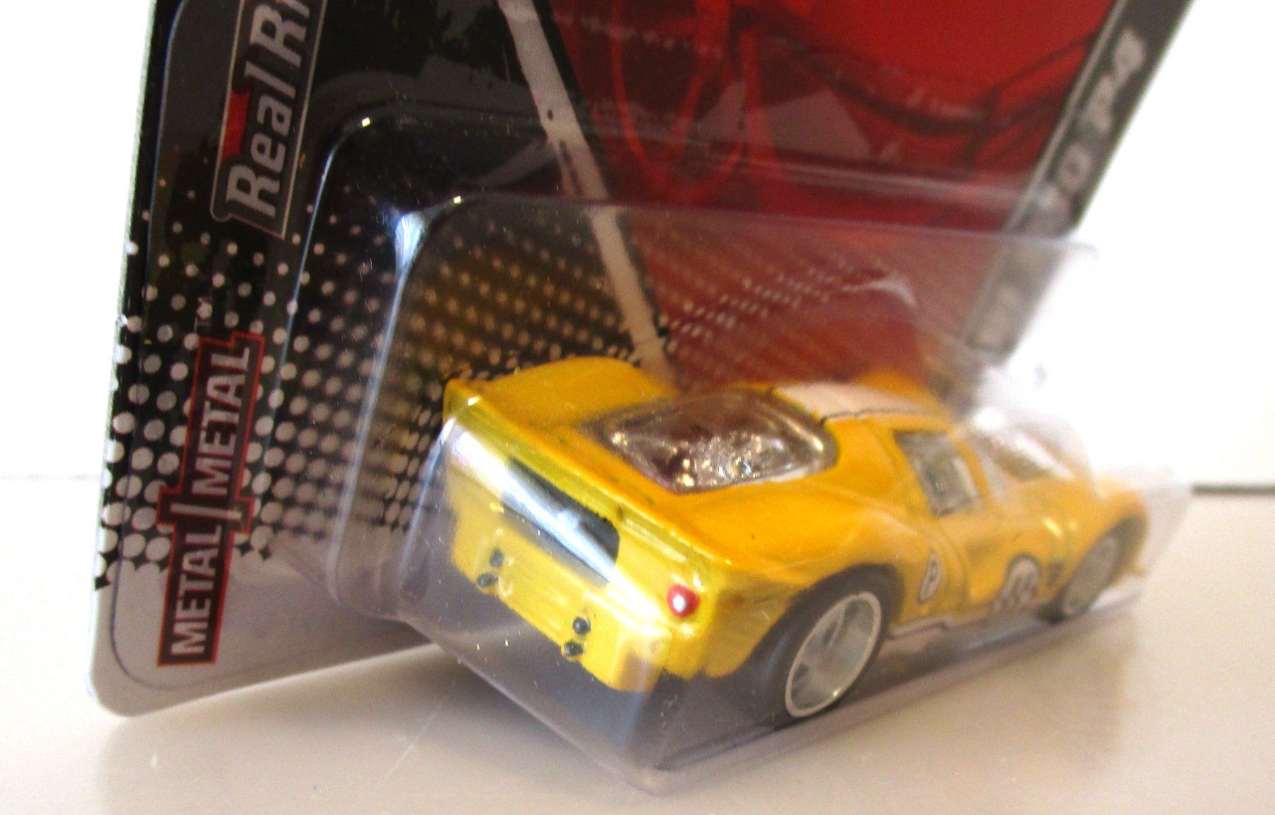 Ferrari Modellini d'auto: HOT WHEELS FERRARI 330 P4 " GARAGE " - T8305 – Nuovo e nell'imballaggio originale da Chêne-Bourg venduto da breno56 3