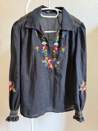 Blouse/chemisier vintage noir broderies fleurs, t.36/S
