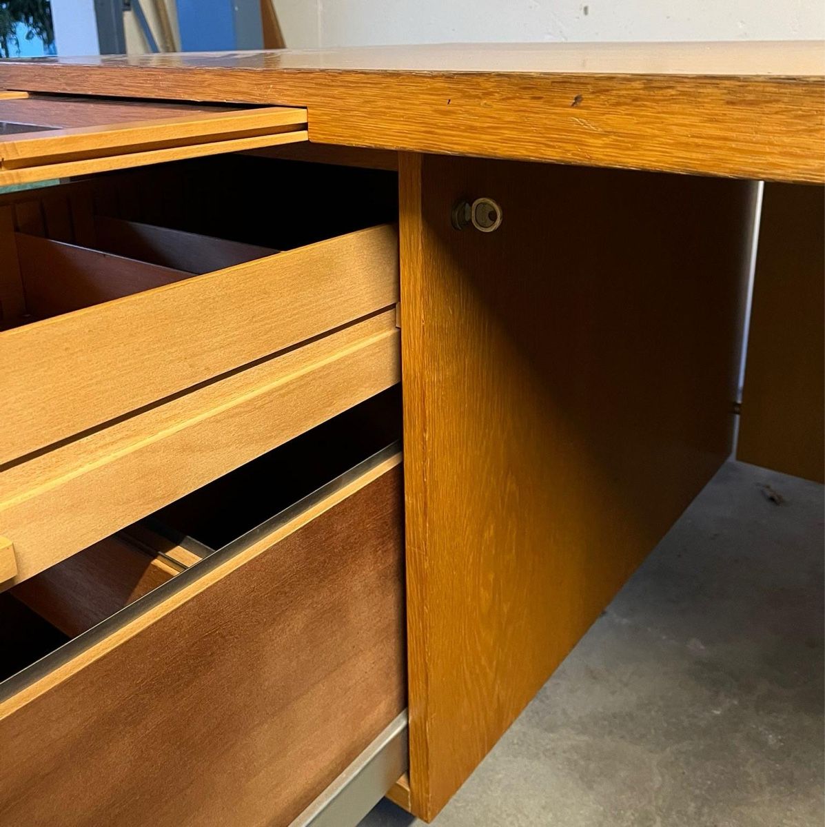 Scrivanie: Bürotisch, Pult – Usato da Remigen venduto da Celeva 2