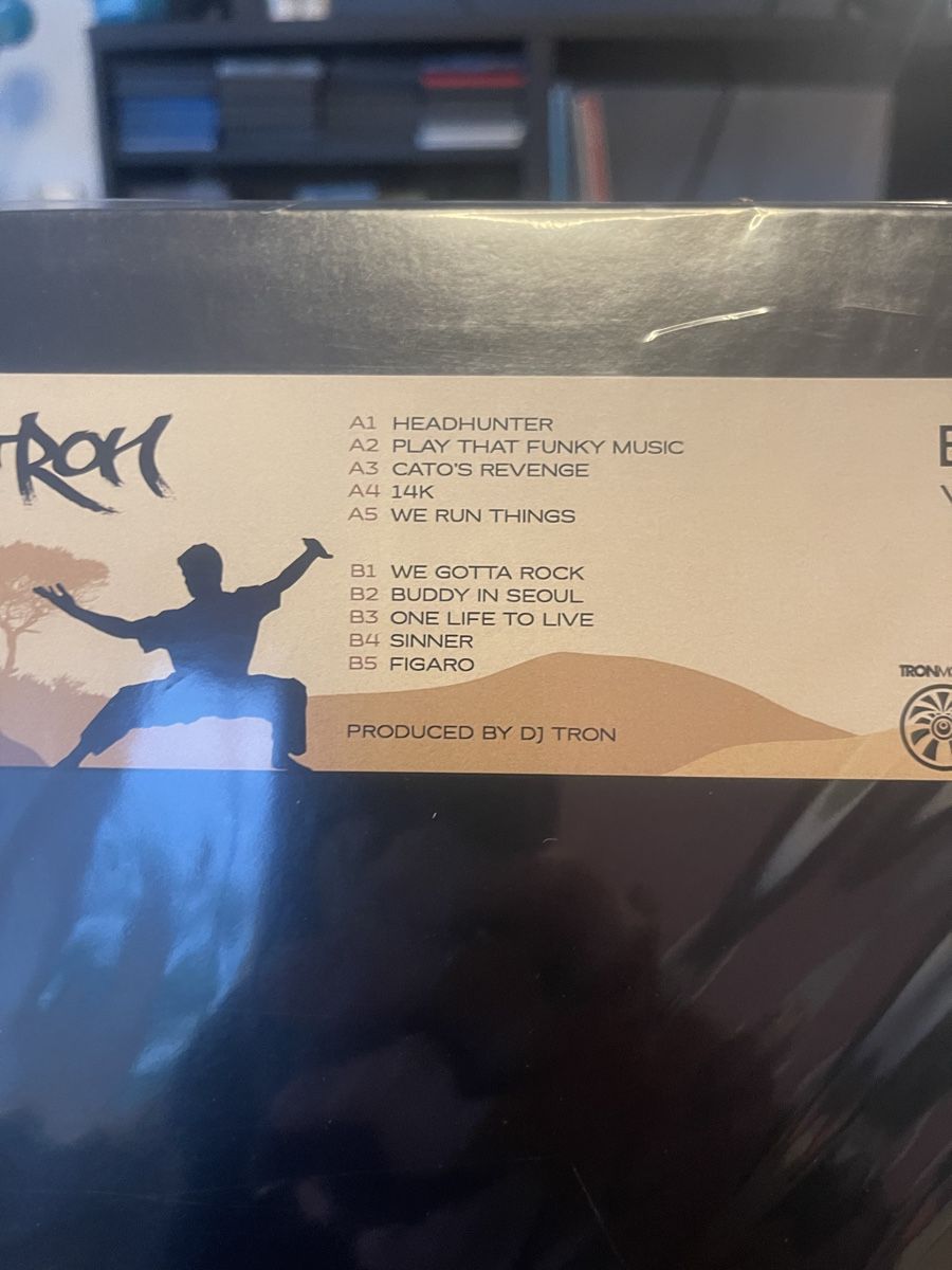 Dischi in vinile: Dj Tron / Black Colors Vol 2 – Nuovo e nell'imballaggio originale da Dagmersellen venduto da stonefinger 1