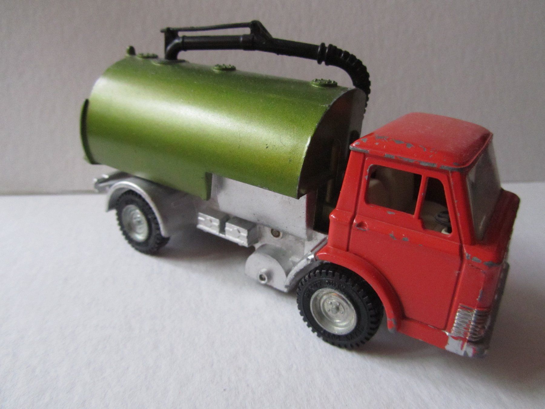 Dinky Toys Modellini d'auto: Johnston Roadsweeper, Dinky Toys – Usato da Weiningen ZH venduto da dietsch57 2