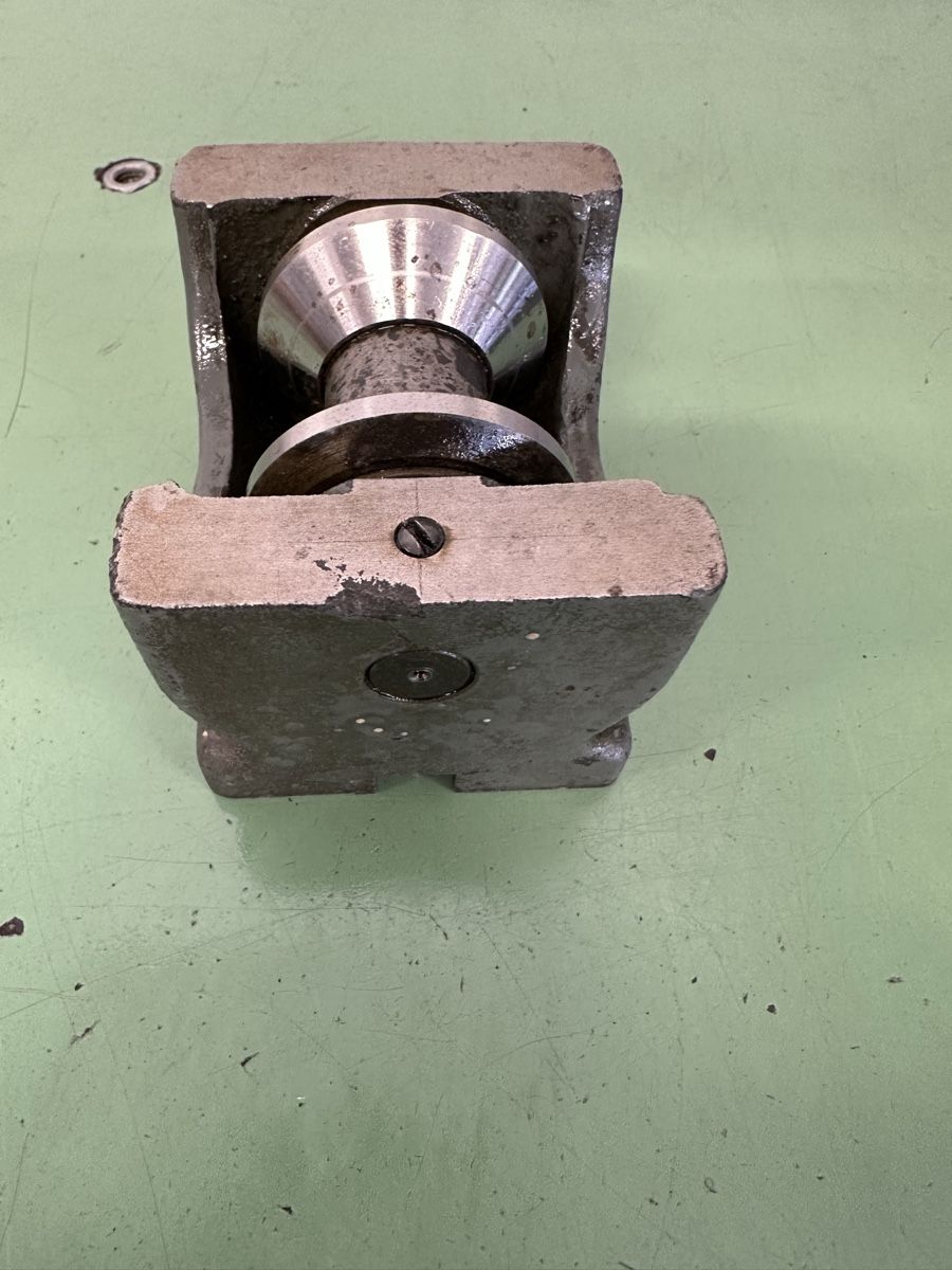 Altro per industria metallurgica: Maschinenteil. – Usato da Aarberg venduto da SNMachines 1