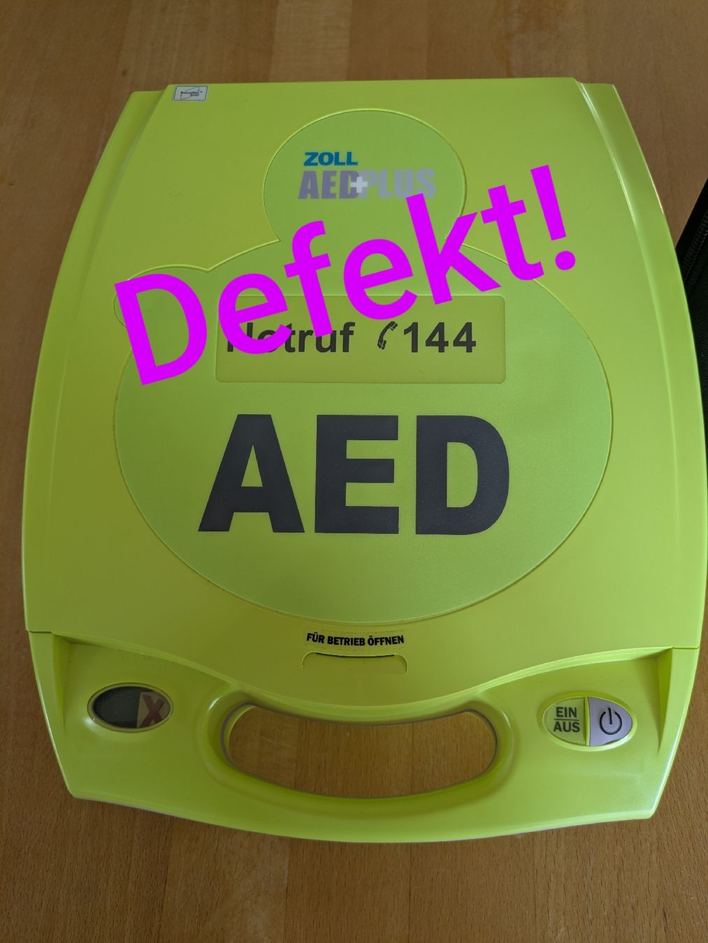 Attrezzature mediche: Zoll AED Plus DEFEKT! – Difettoso da Brugg AG venduto da Pasci06
