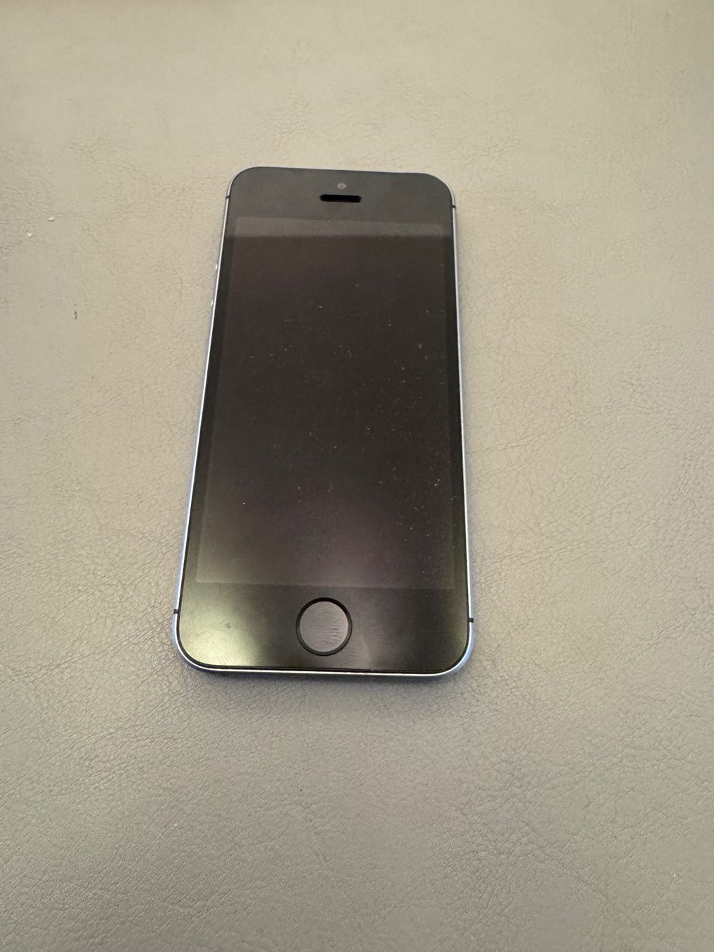 Apple Handys / Smartphones: iPhone SE – Defekt aus Adliswil von Busys