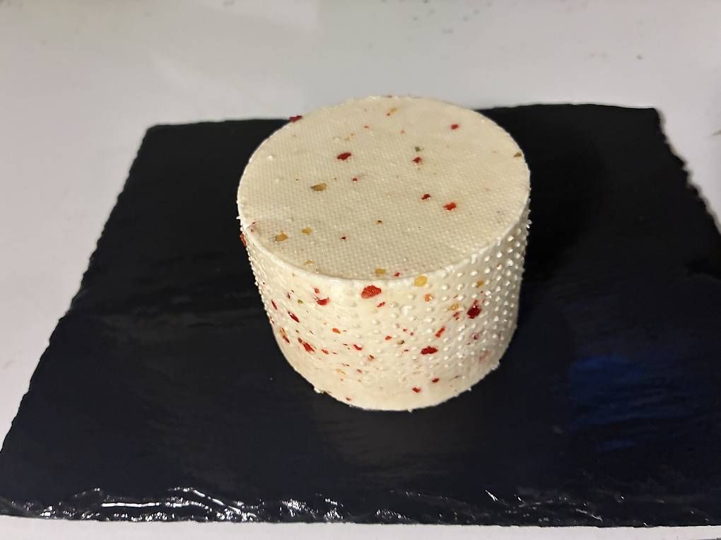 Aliments & Spécialités: Ziegenkäse – Neuf avec emballage d'origine à Bernhardzell par simone.