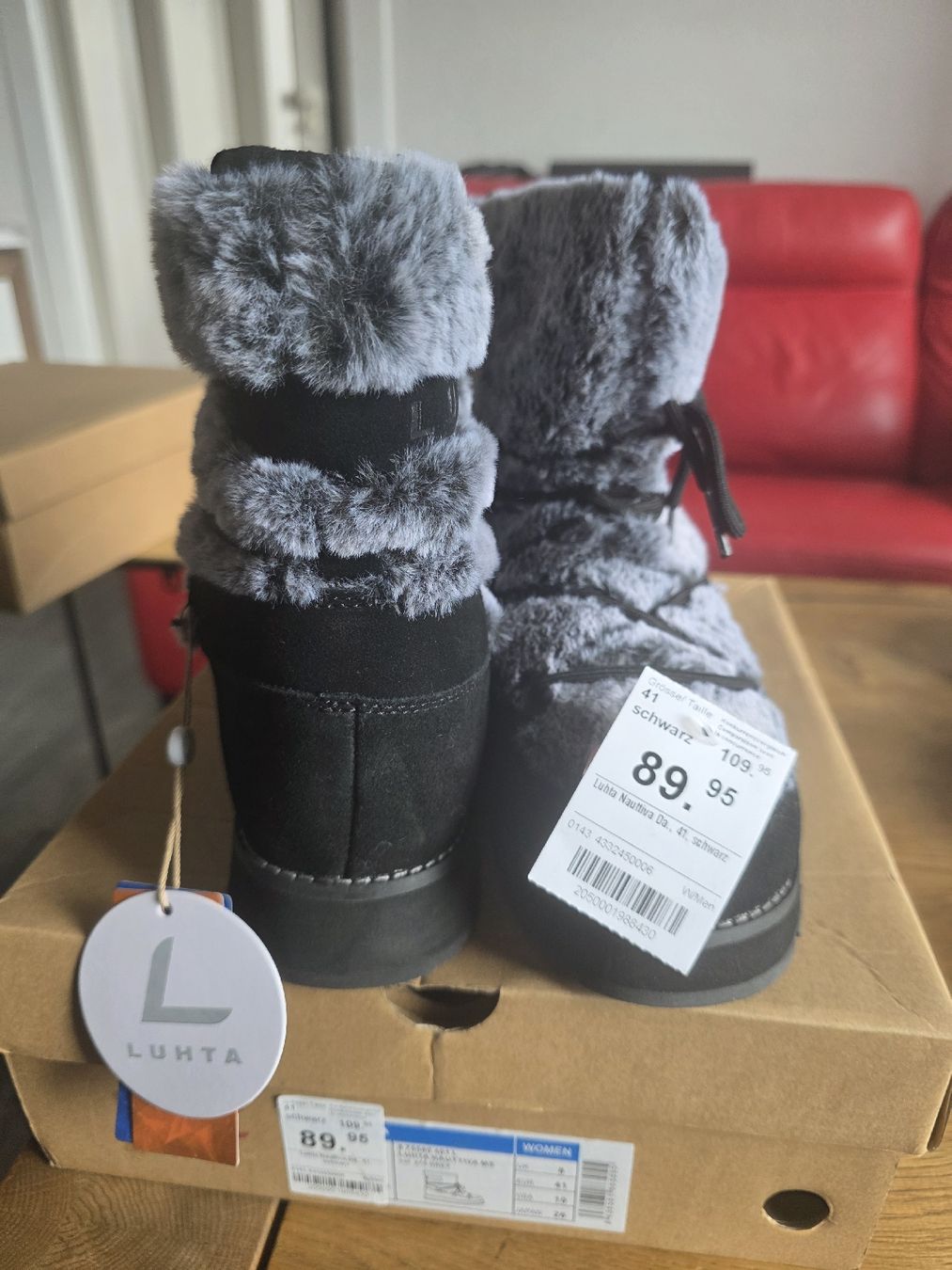 Scarpe da donna: Neue Winterstiefel Grösse 41 – Nuovo e nell'imballaggio originale da Oberengstringen venduto da Loni2015