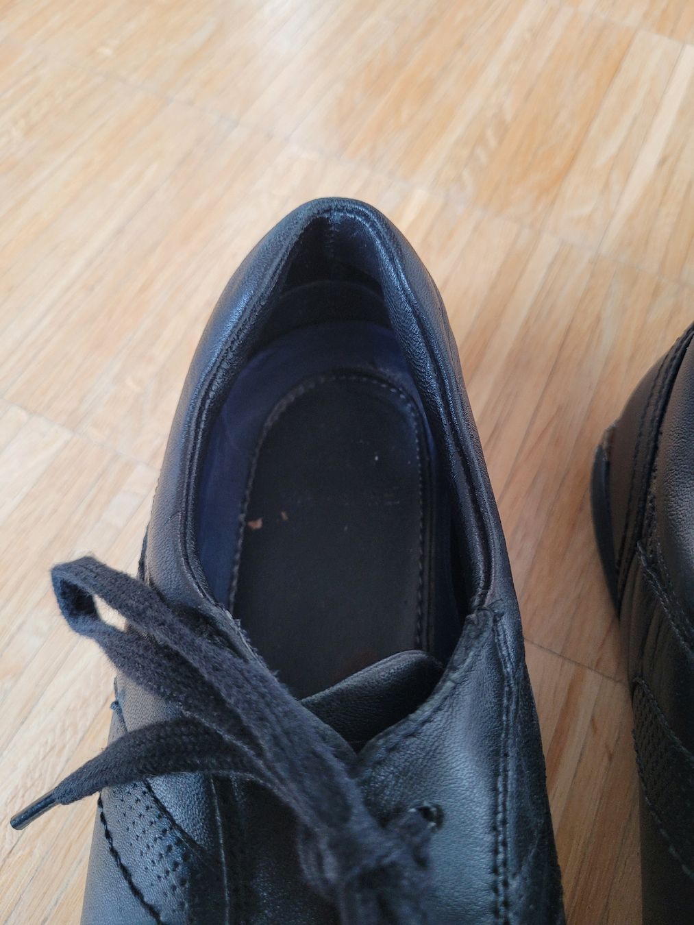 Scarpe da uomo: Schwarze Herrenschuhe, Grösse 44, – Usato da Uster venduto da 13smiley13 5