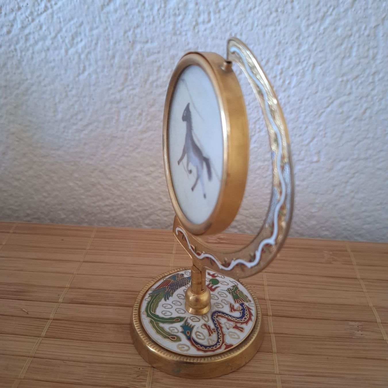 Tutte le decorazioni: Chinesischer Vintage Tischständer, Pferd – Usato da Winterthur venduto da Goldpipau 3