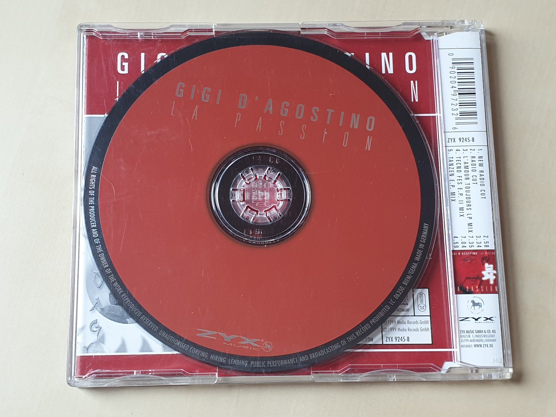 CD: Gigi D'Agostino La Passion – Usato da Stansstad venduto da collectorsshop 1